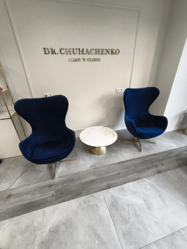 Commercial upholstery cleaning at a clinic: velour sofas and armchairs
